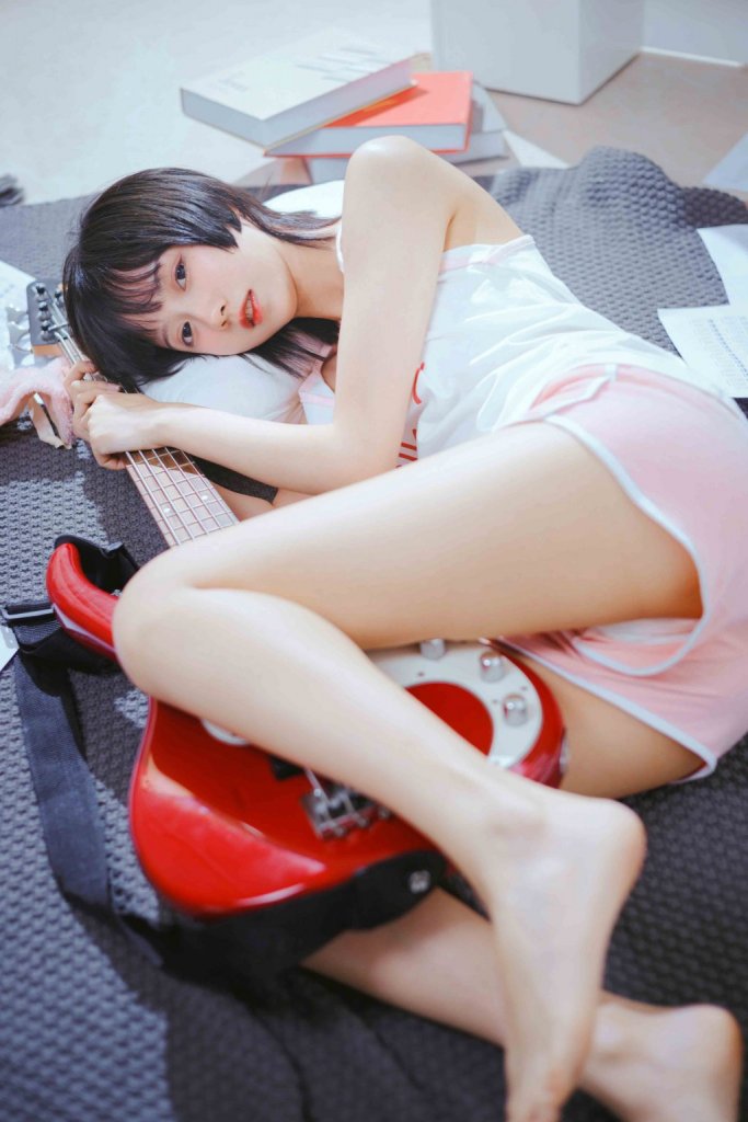 木绵绵OwO的写真集,目前本合集收录写真74套,后续持续更新中.....